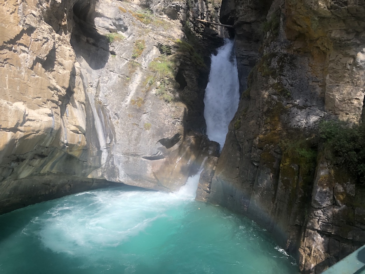 Johnston Canyon 