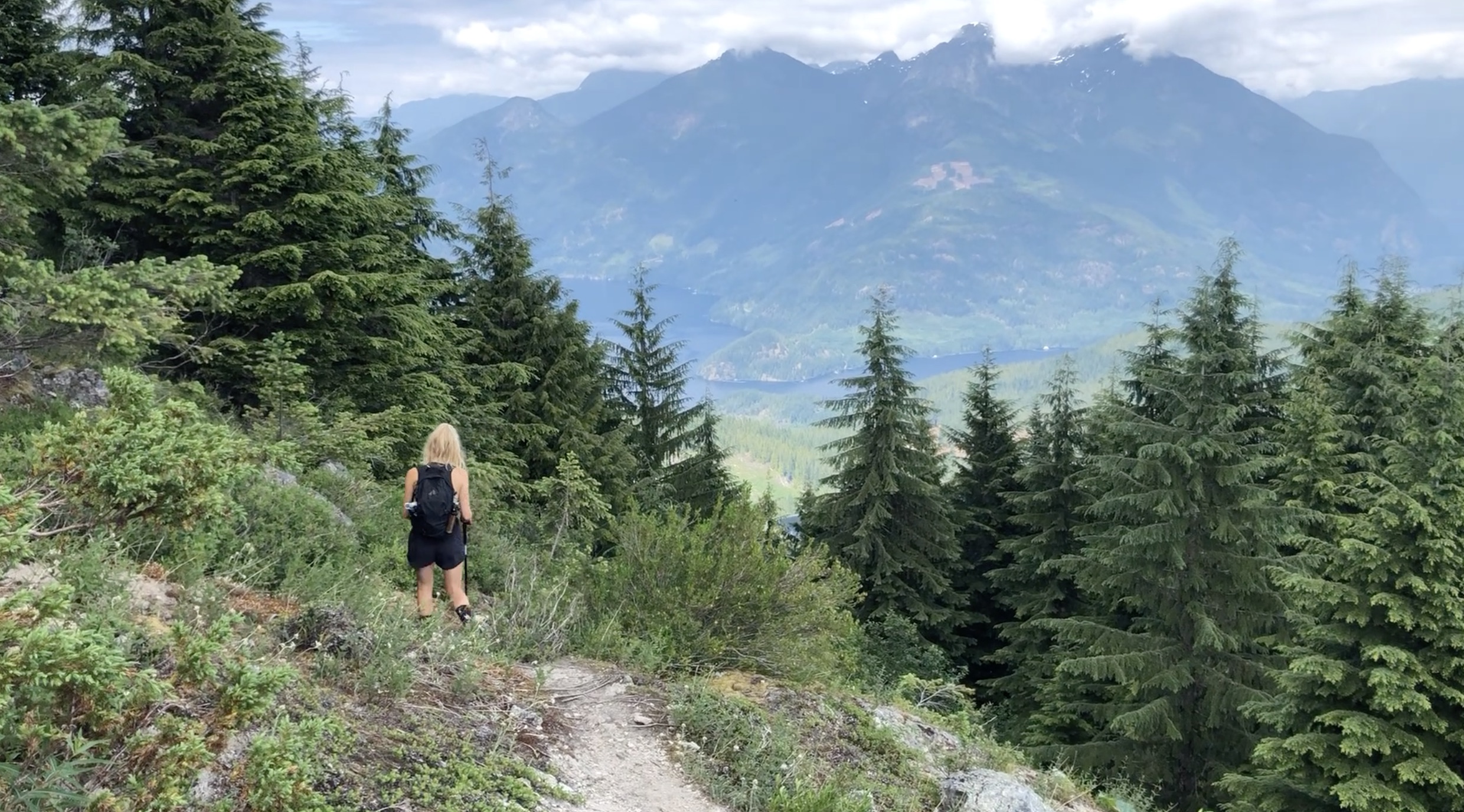 Tin Hat Hut Hike, Sunshine Coast Trail, Powell River BC