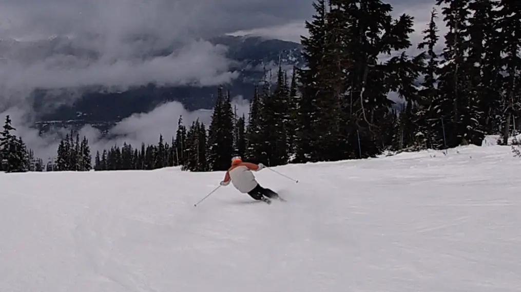 carving on freshly sharpened and waxed skis 