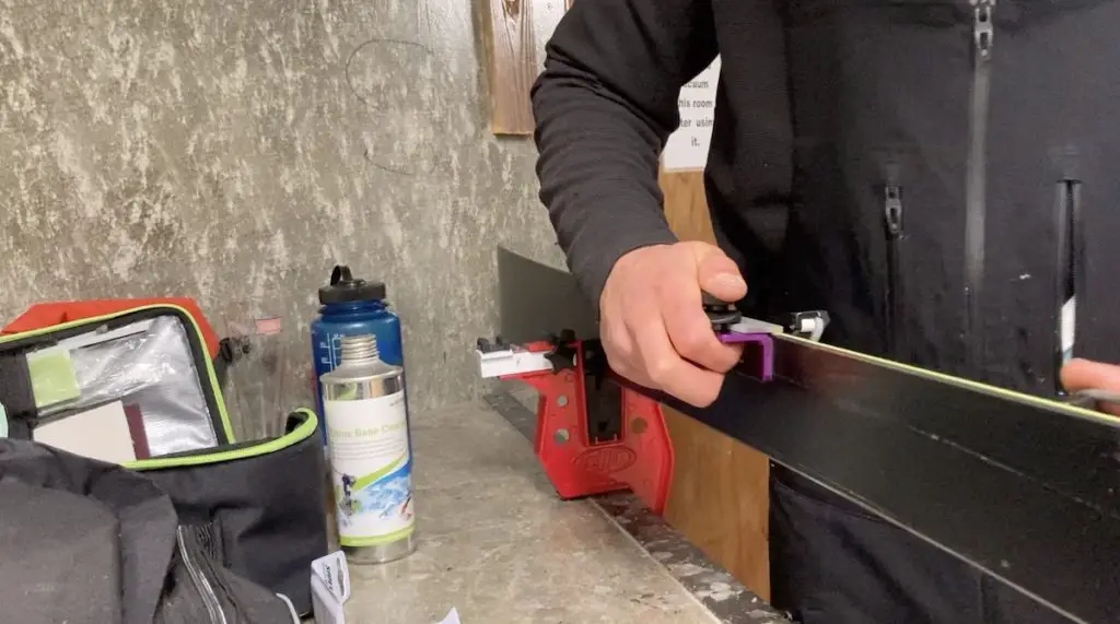 How To Sharpen The Edges Of Your Skis or Snowboard A Beginners Guide