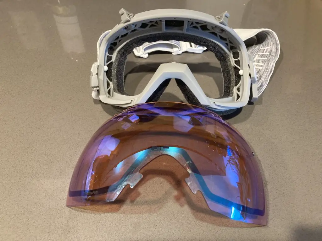 Foggy Ski Goggles 7 Ways to Stop & Prevent Snow Goggle Fogging Rise & Alpine