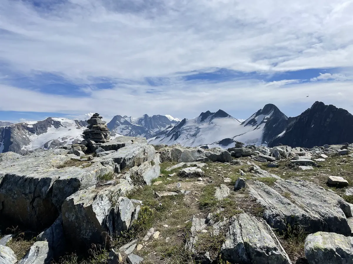 Abbot Ridge Trail Hiking, Glacier National Park Canada 