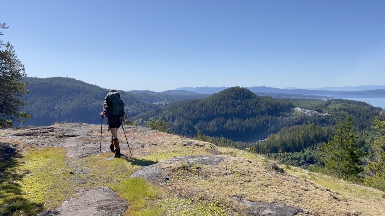 The Scout Mountain Summit & view on the Sunshine Coast Trail