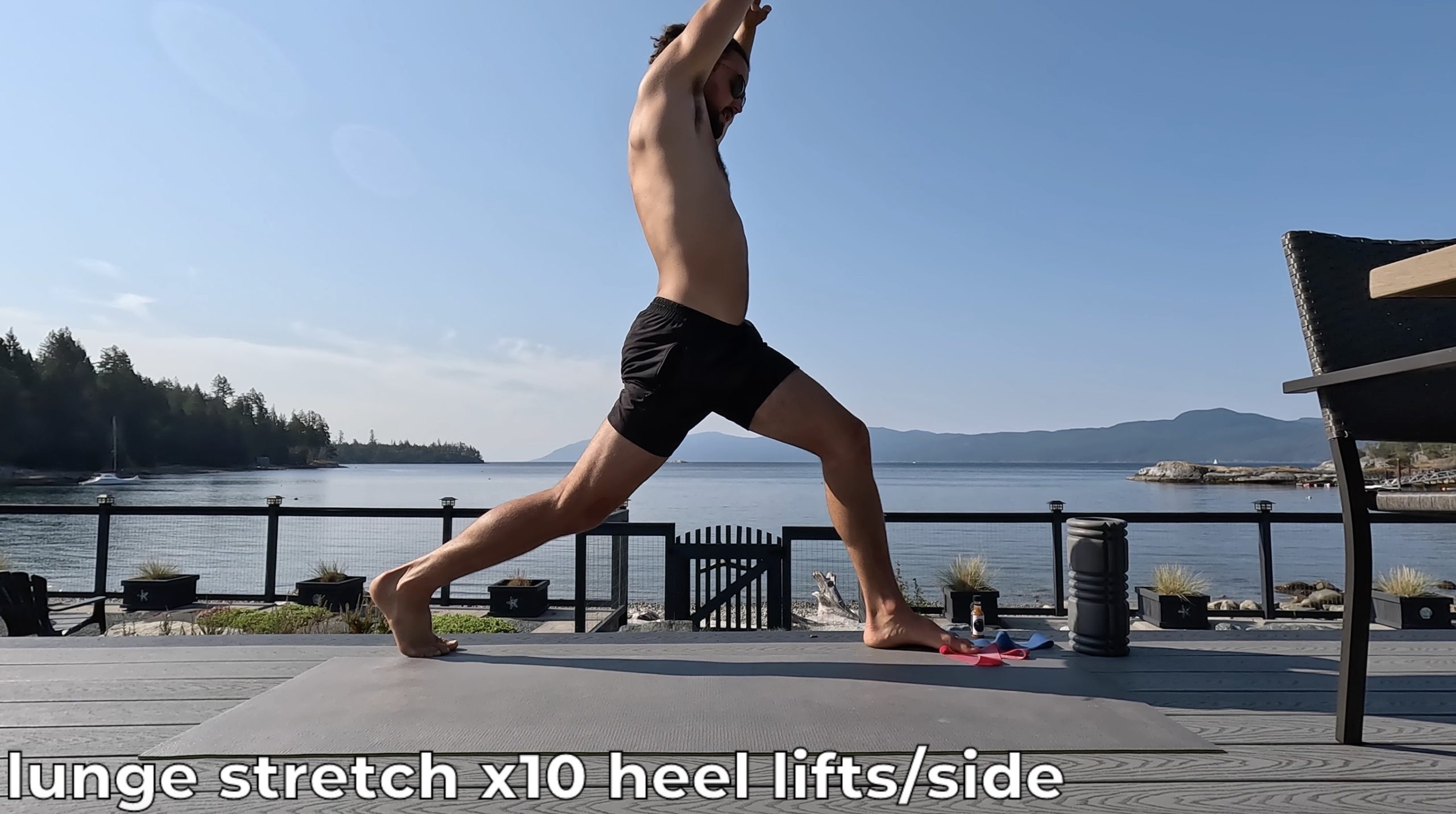 Lunge with heel lift - a great exercise to fix knee pain, strengthen muscles and increase flexibility 